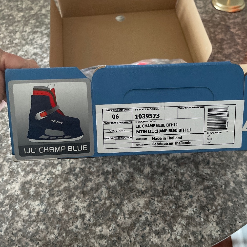 Kids ice skates